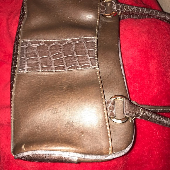 Purses - Picture 4 of 5
